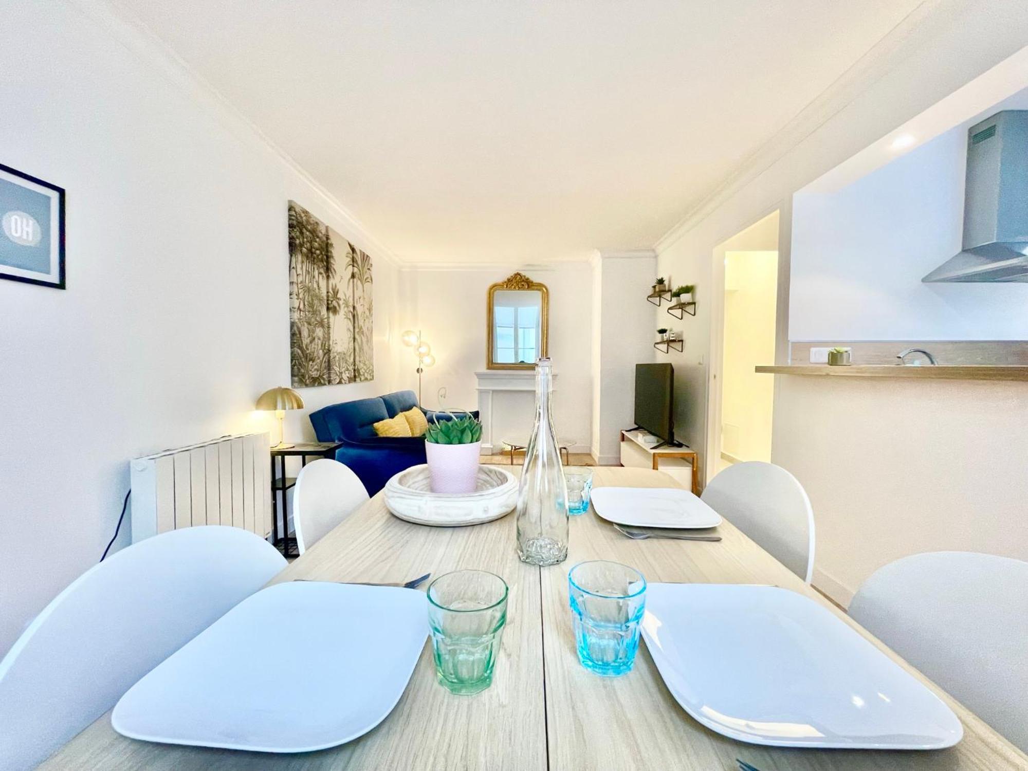 - Le Royal - Lumineux - Stationnement Apartment *