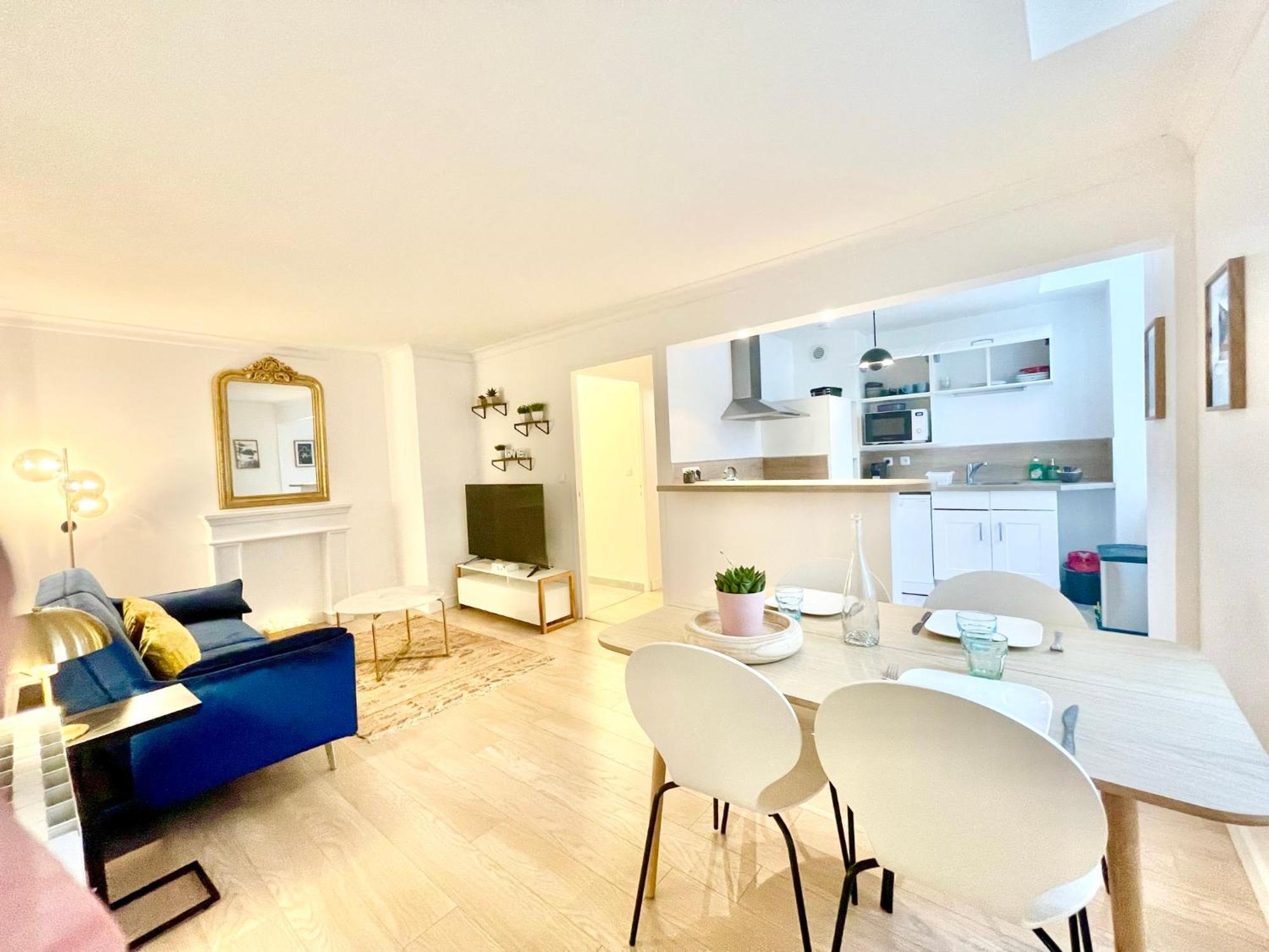 - Le Royal - Lumineux - Stationnement Apartment Orleans