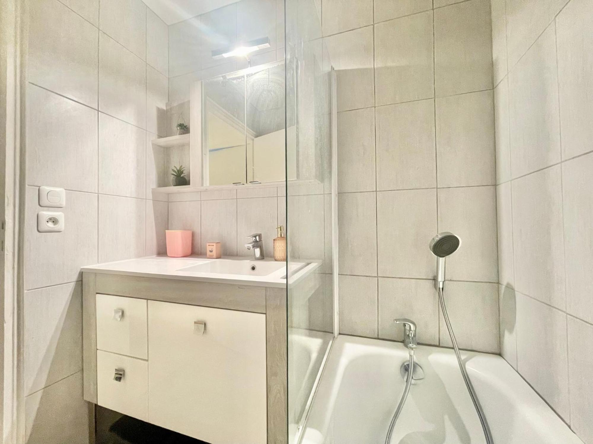 - Le Royal - Lumineux - Stationnement Apartment Orleans